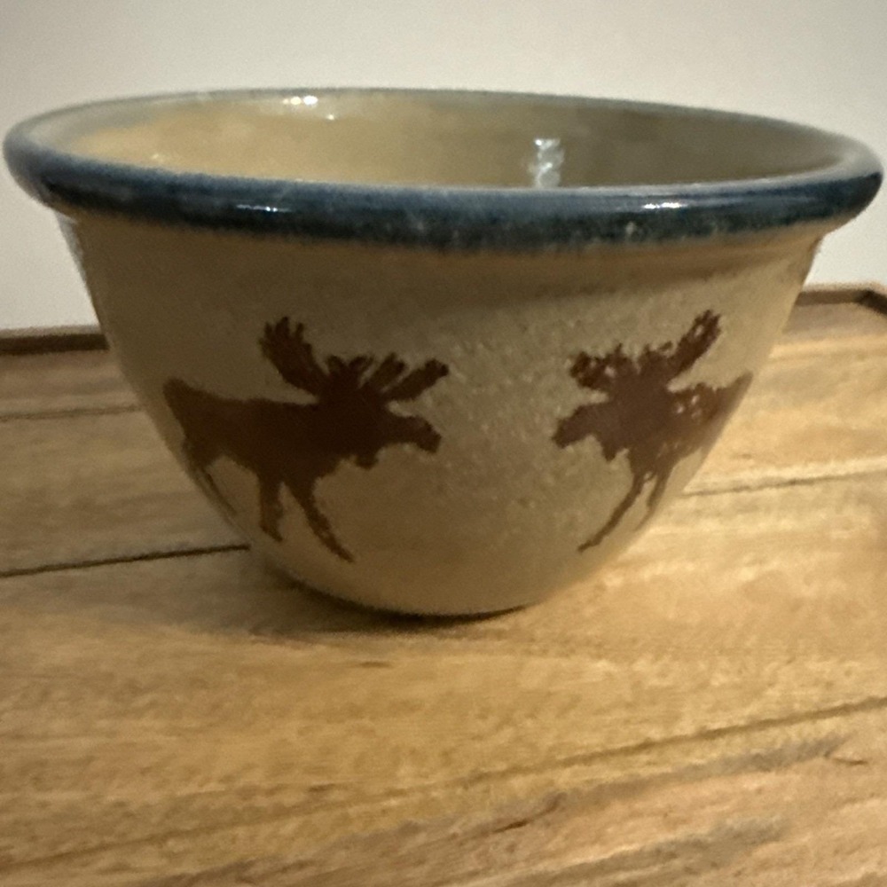 Monroe Salt Works Maine Moose Stoneware Bowl Vintage 1980s Pottery 7"